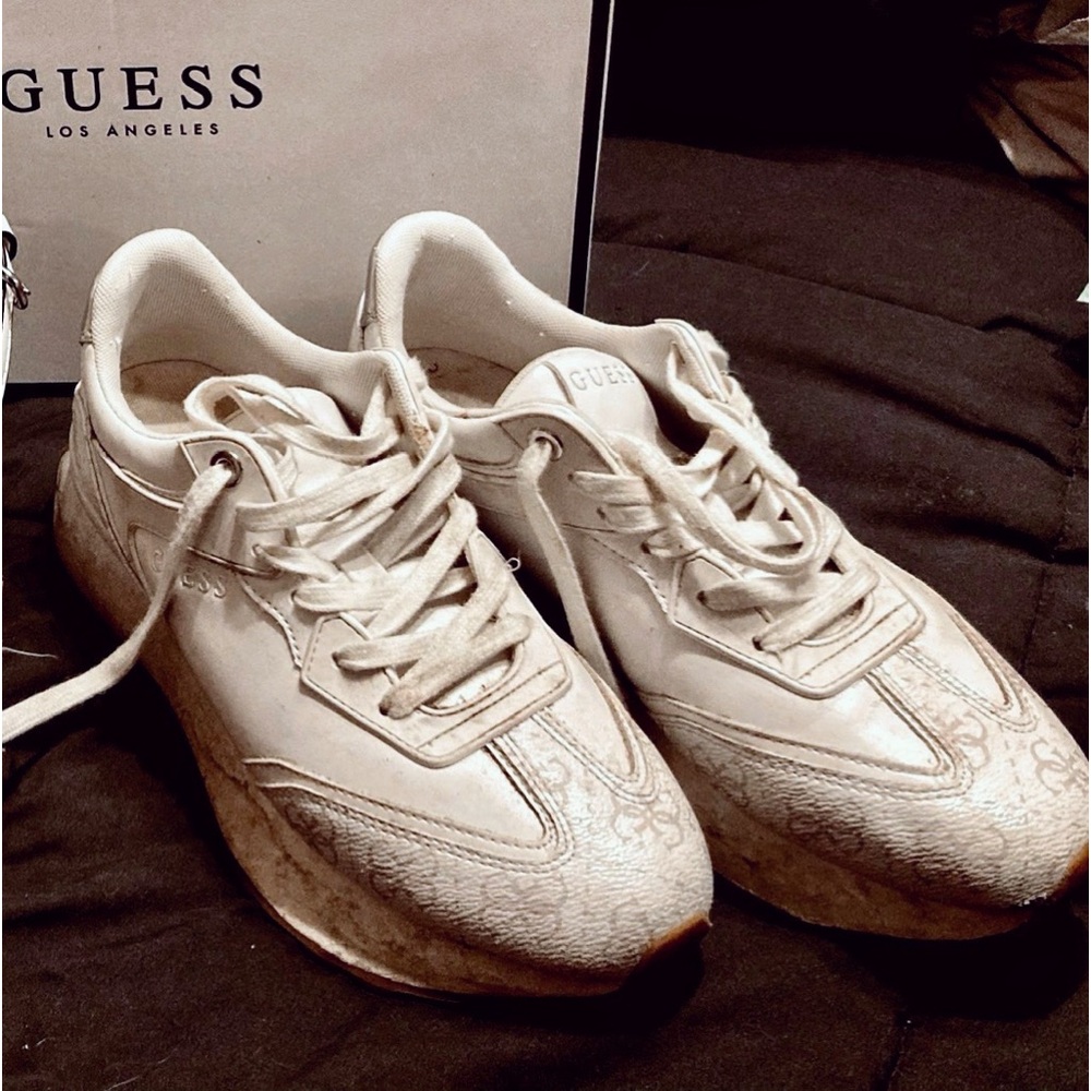 Guess tennis shoes